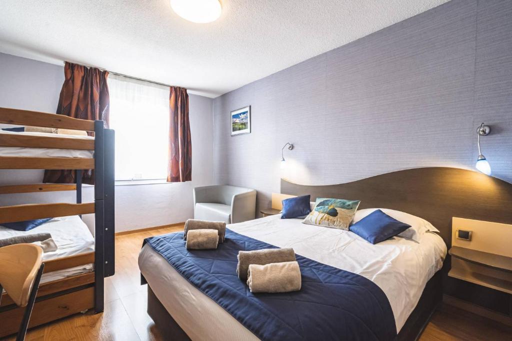 Logis Hotel au tambour - Resim 4