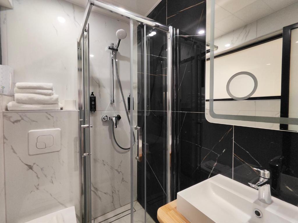 Atelier Montparnasse Hôtel - Resim 13