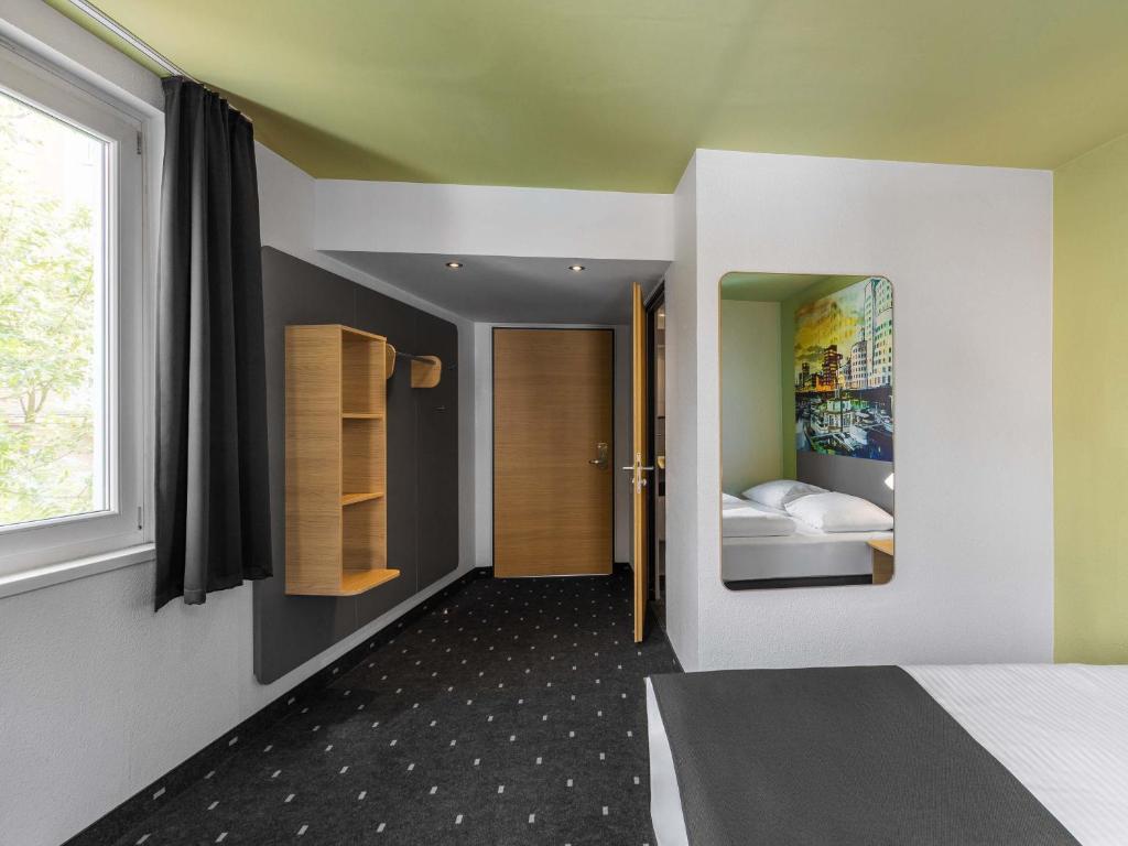 B&B Hotel Düsseldorf City-Süd - Resim 21