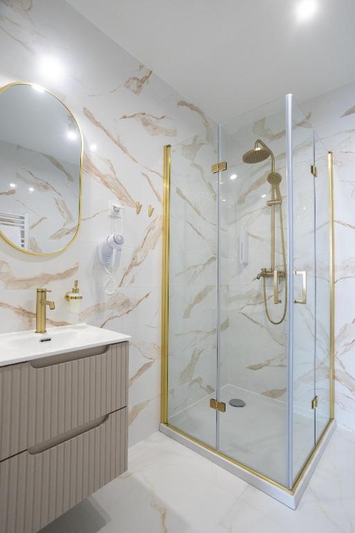 Moon ApartHotel - 10