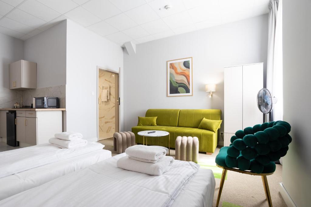 Moon ApartHotel - 12