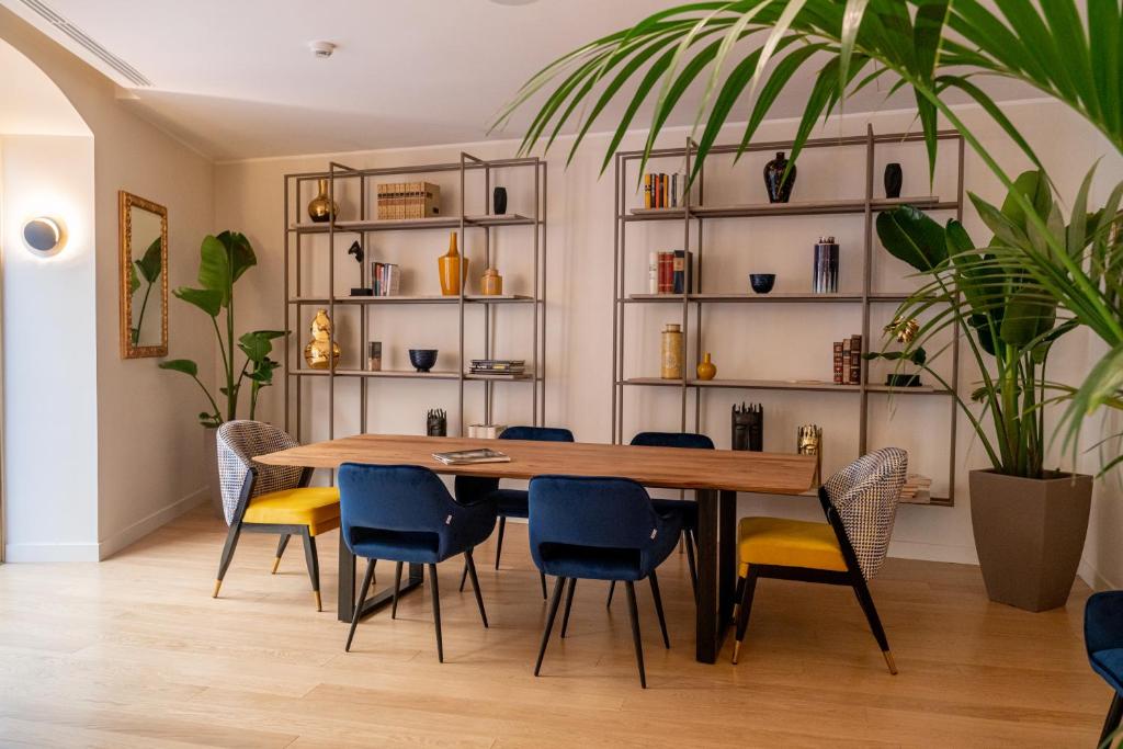 9Hotel Cesari - Resim 15