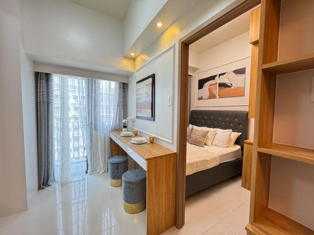 Room 1691 Shore 3 Residences infront of SM MOA by Prime Stay, Manila ...