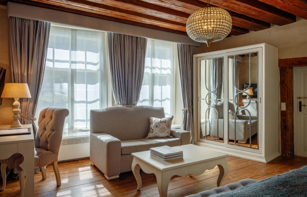 Istumisnurk majutusasutuses Schlössle Hotel - Small Luxury Hotels of the World
