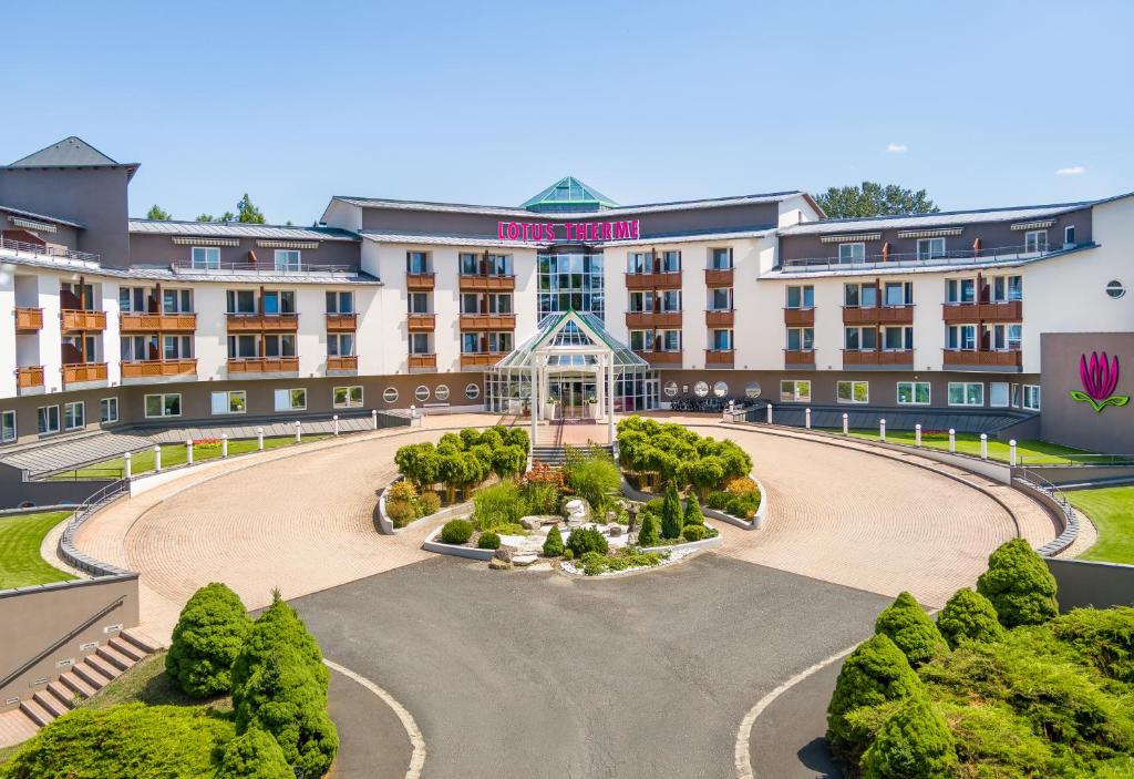 Lotus Therme Hotel & Spa - Resim 3