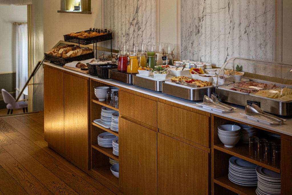 9Hotel Cesari - Resim 32