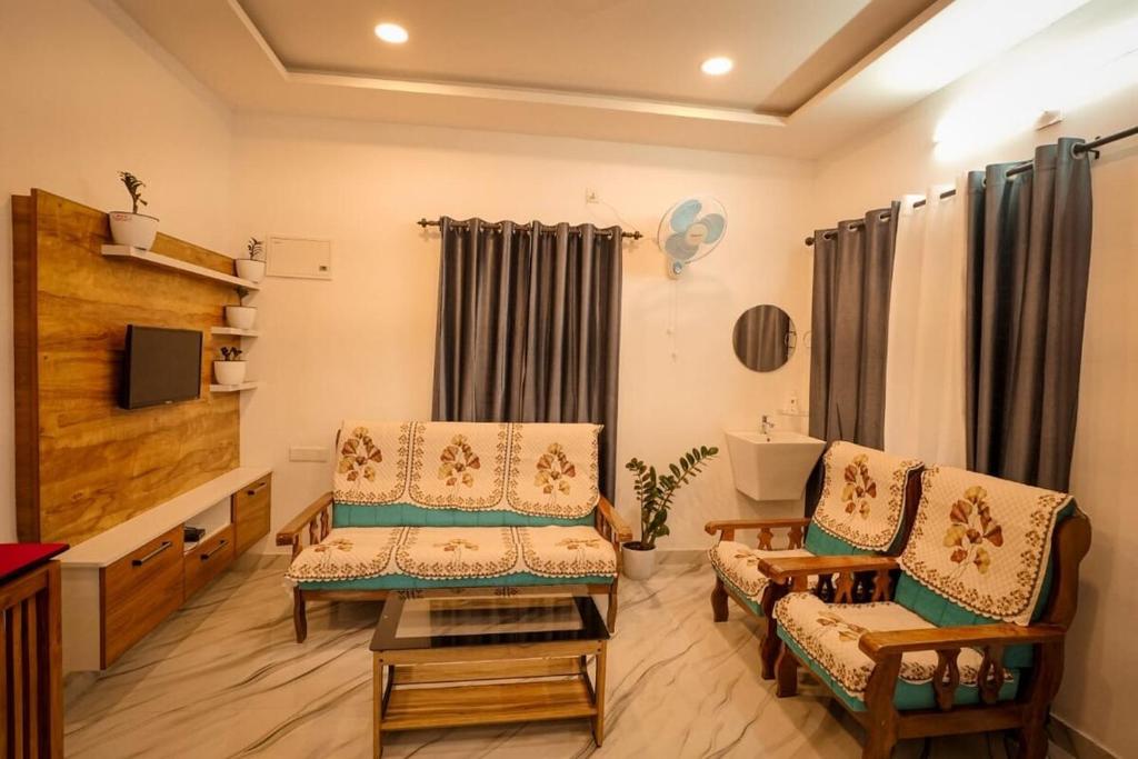 Posezení v ubytování Cozy Nest Villa