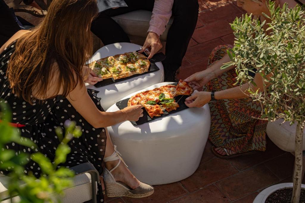 9Hotel Cesari - Resim 6