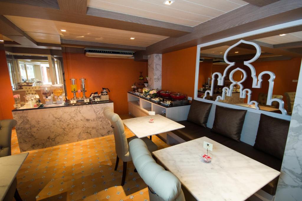 Violet Tower at Khaosan Palace - Resim 29