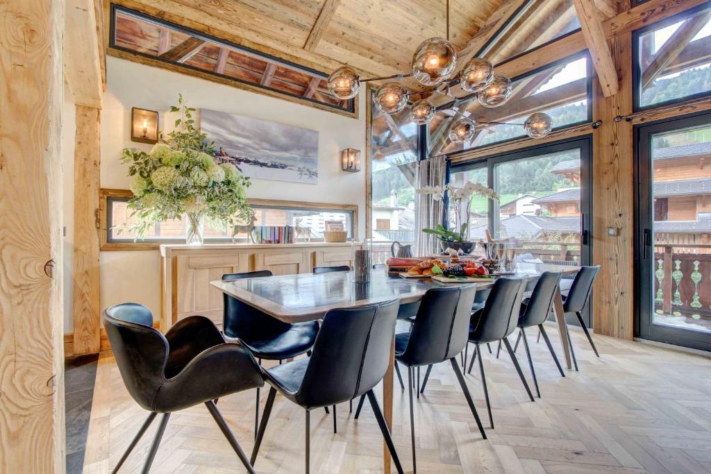 FERME COLLINE splendide 5 chambres au centre de Morzine 10 à 12 personnes