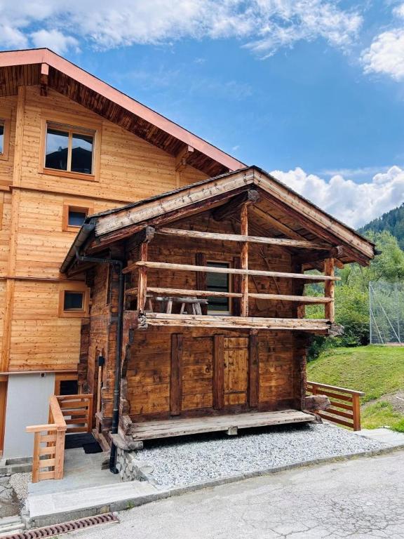 The Mazot - Resim 17