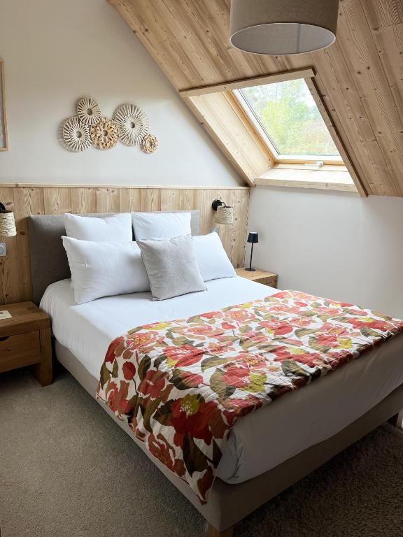 Hôtel Les Quatre Saisons - Habitación Doble Con Baño Privado