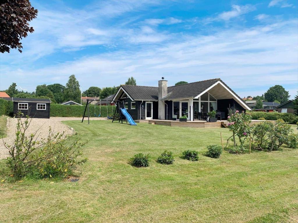 Zahrada ubytování SJ233-Hejls-Hybenvaenget-17