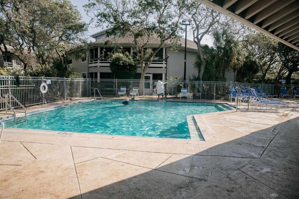 Swimmingpoolen hos eller tæt på Sea Woods Villa 4350