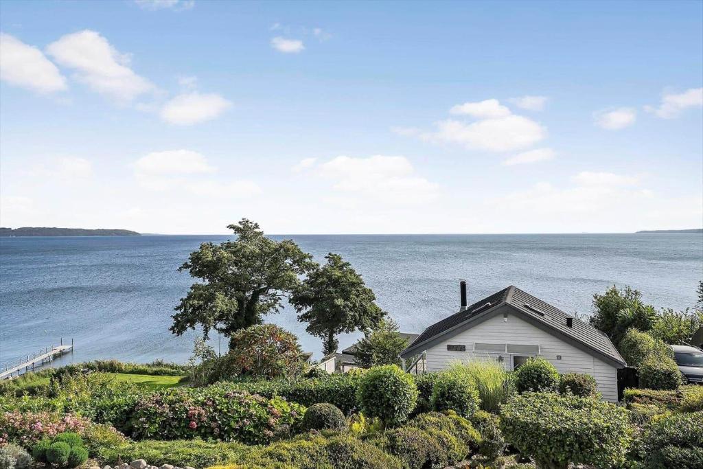 Φυσικό τοπίο κοντά σε αυτή η παραθεριστική κατοικία