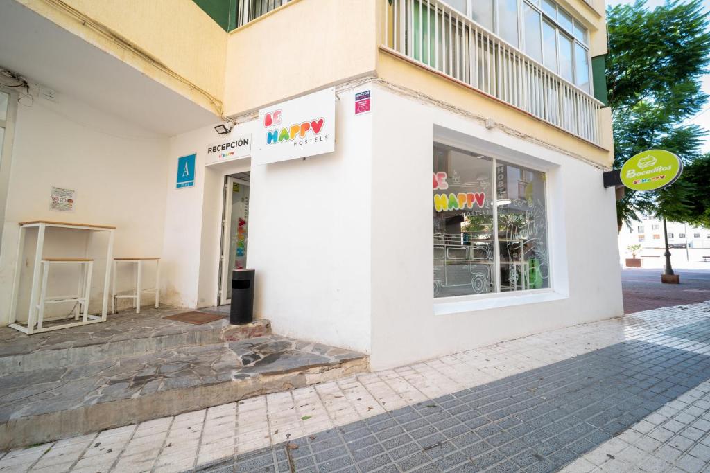 Το κτήριο όπου στεγάζεται  το hostel