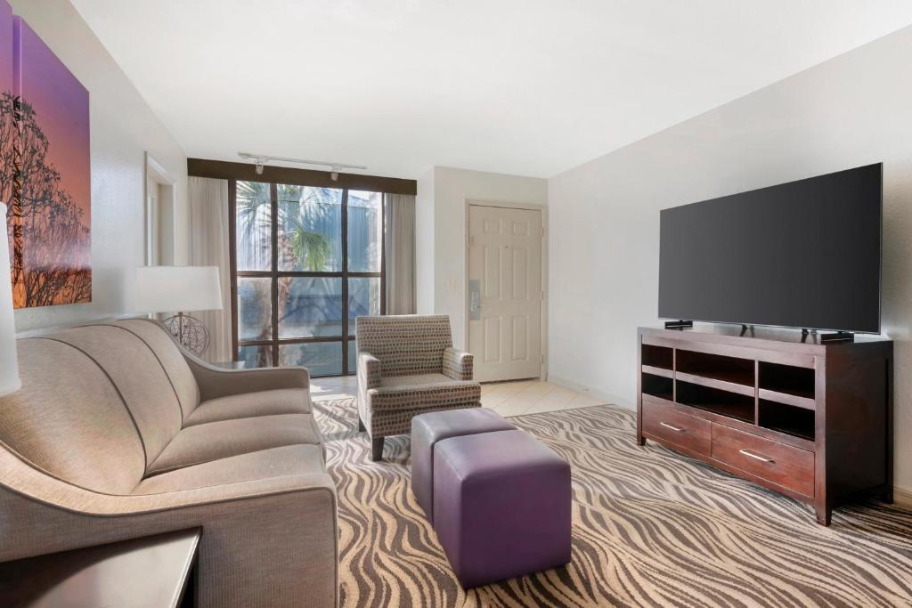 Parkway International Resort photo