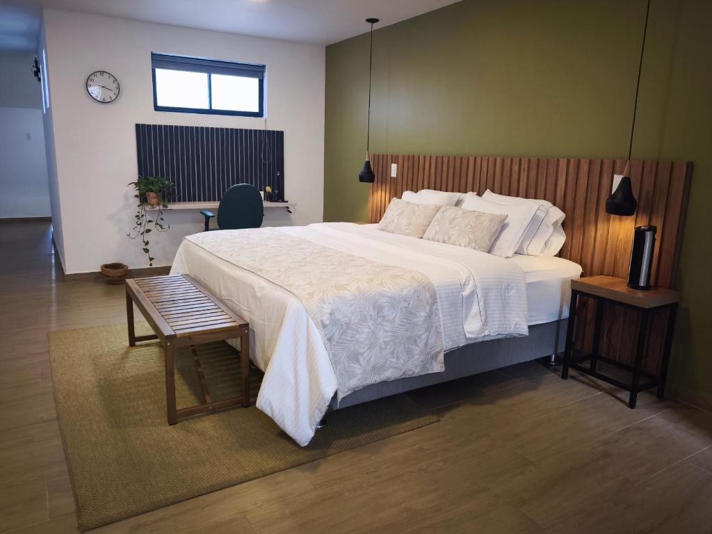 Ένα ή περισσότερα κρεβάτια σε δωμάτιο στο Florentina Living 301
