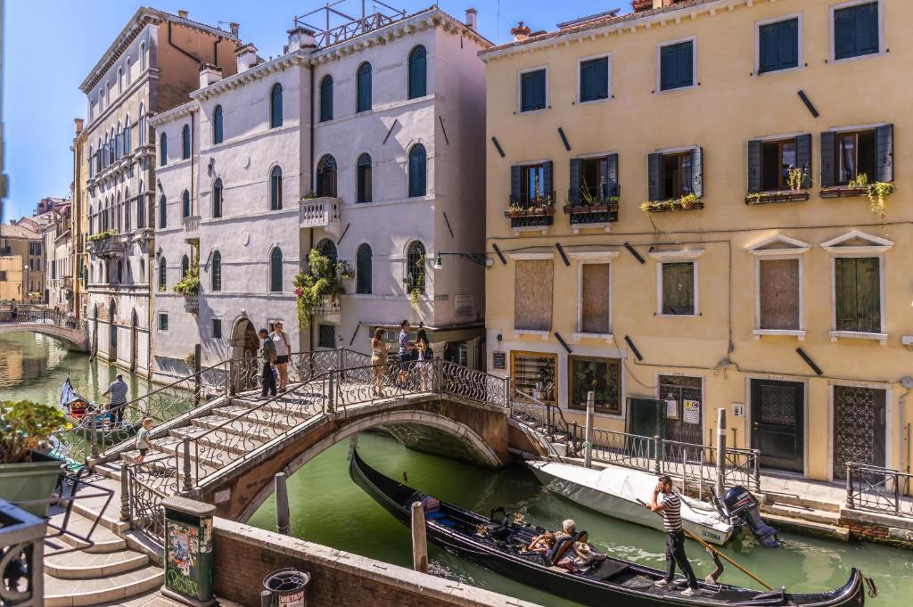 B&B Luxury San Firmino Canal View - 1