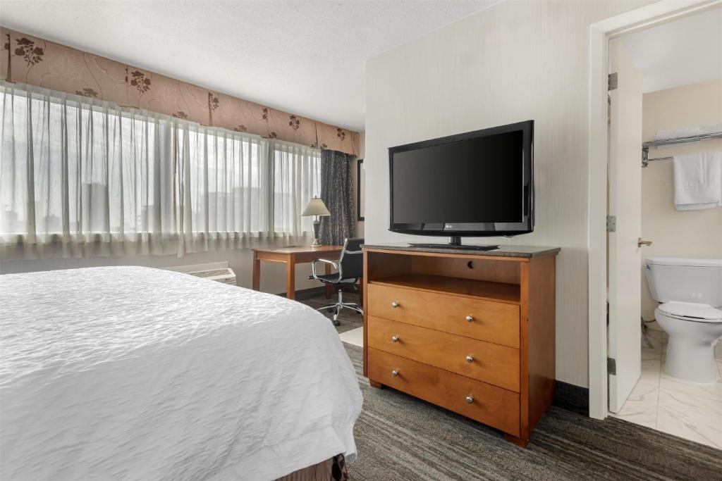 Best Western Plus Suites Downtown Calgary - Resim 25