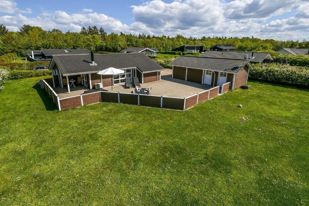 Budova, kde se prázdninový dům nachází