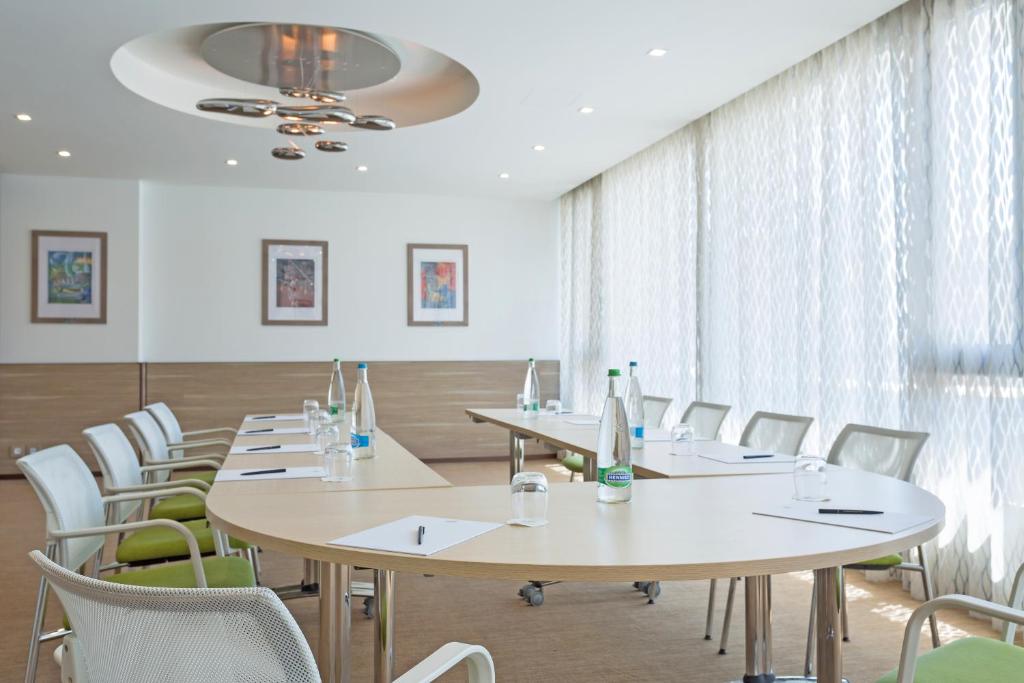 Continental Hotel Lausanne - Resim 40