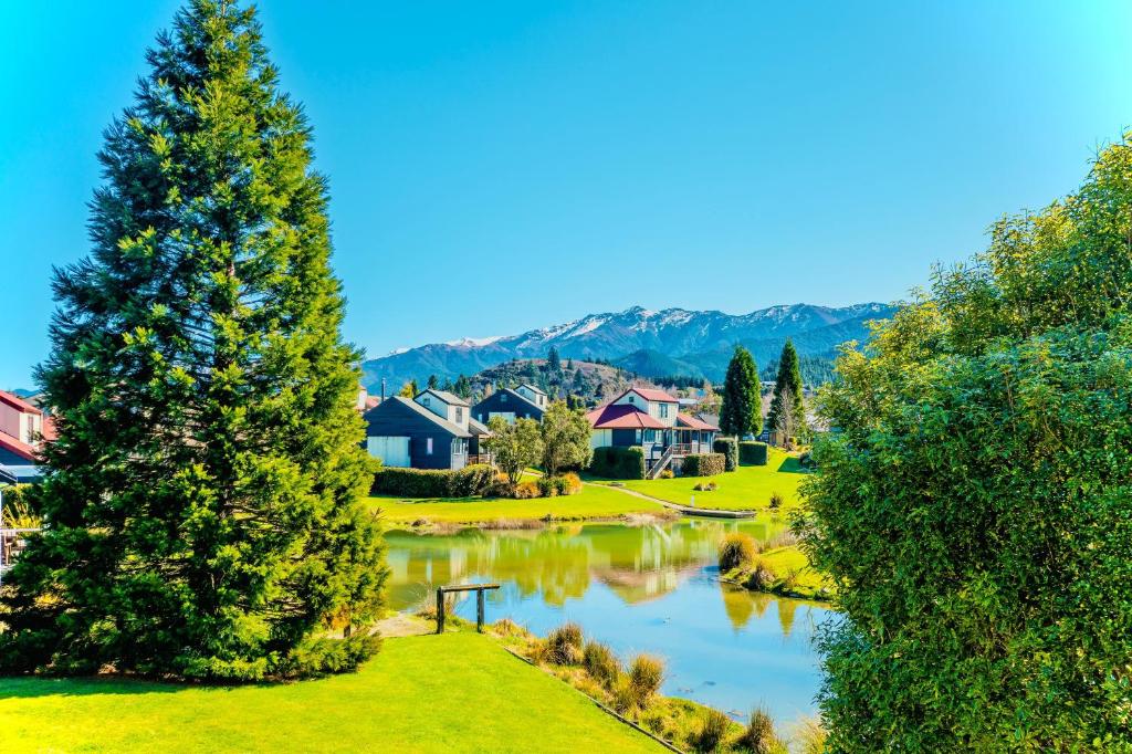 Village Lake Luxury Apartments - Resim 11