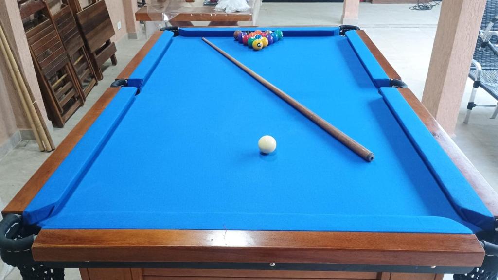 Biliár nebo kulečník v ubytování Condomínio Mar Verde Caraguatatuba , 500 metros da Praia
