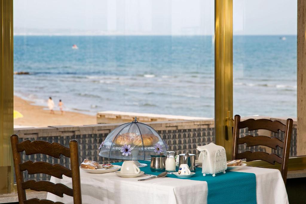 Nespecifikovaný výhled na moře nebo výhled na moře při pohledu z bed and breakfast