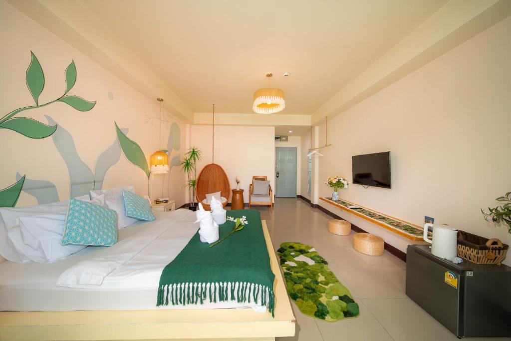 Patong Beach Side Hotel