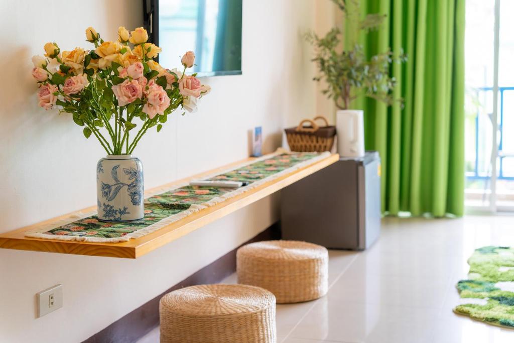 Patong Beach Side Hotel - Resim 8