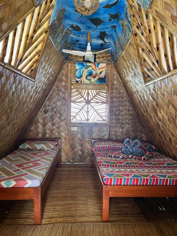 Bamboo Nest Beachfront 3