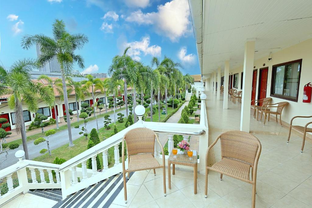 Thai Garden Resort - 11