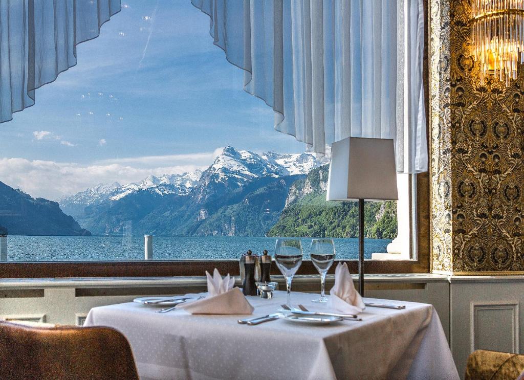 Üldine mäevaade või majutusasutusest Seehotel Waldstätterhof Swiss Quality pildistatud vaade