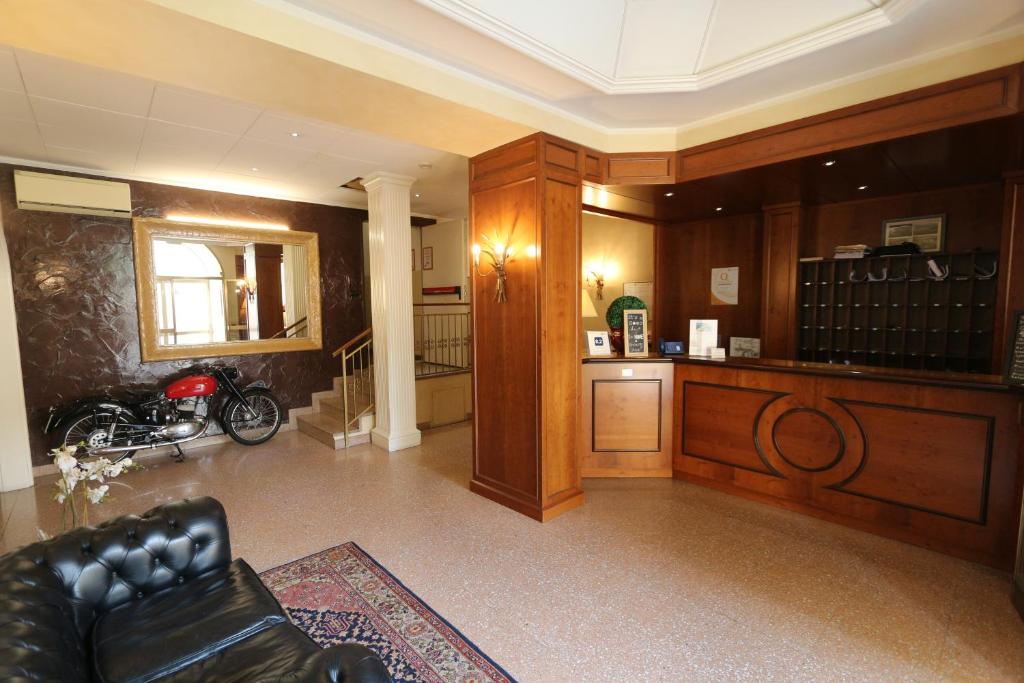 Kuchyň nebo kuchyňský kout v ubytování Hotel Dei Tigli