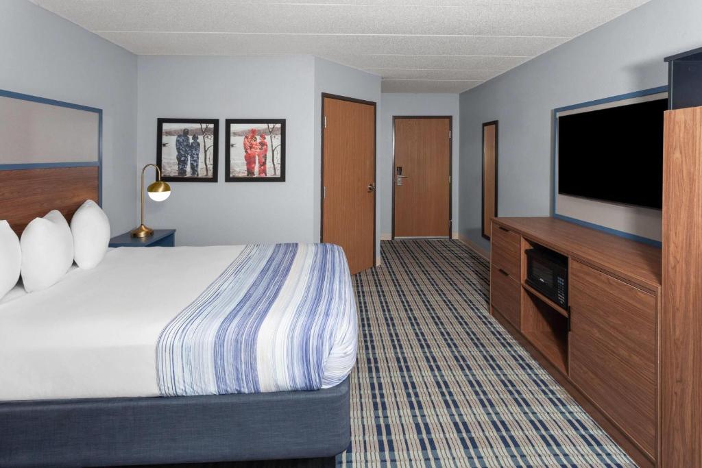 AmericInn by Wyndham West Salem - Camera Queen - Accesso Disabili/Non Fumatori