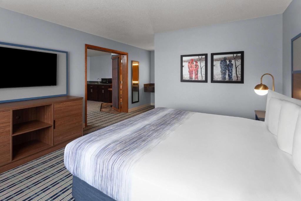 AmericInn by Wyndham West Salem - Error