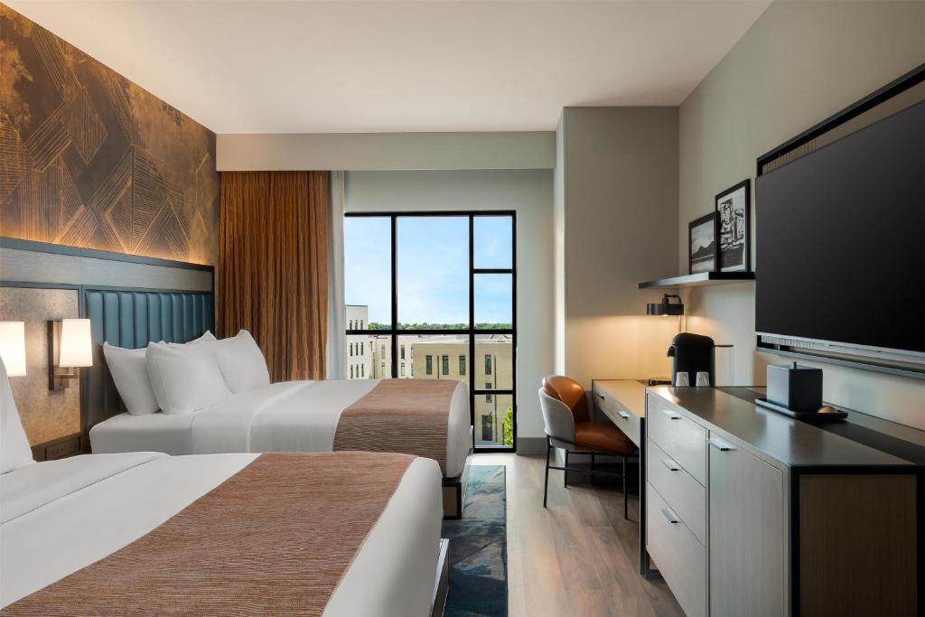 Hotel Avail Rogers, Tapestry Collection By Hilton - Habitación Queen Con Dos Camas Queen