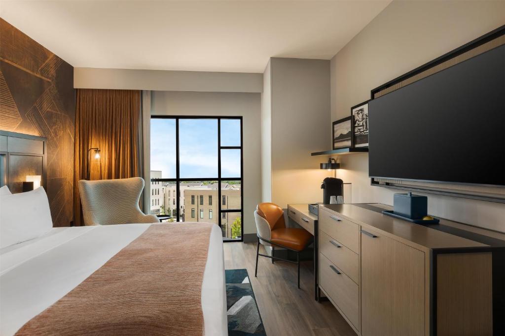 Hotel Avail Rogers, Tapestry Collection By Hilton - Habitación King
