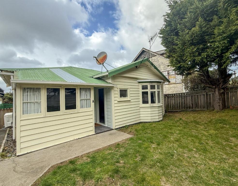 Spacious Surf-side 4 bedroom Retreat - Resim 6