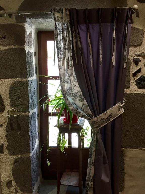 Fotografie z fotogalerie ubytování L'ESCALE DE CAMILLE v destinaci Murat