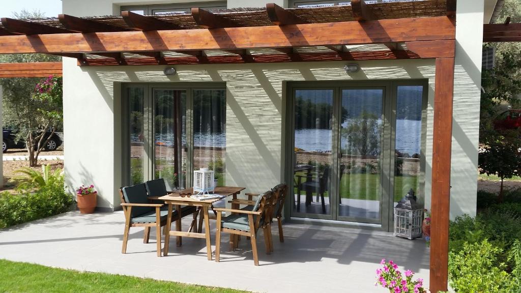 Vonkajšia záhrada v ubytovaní Thea Houses