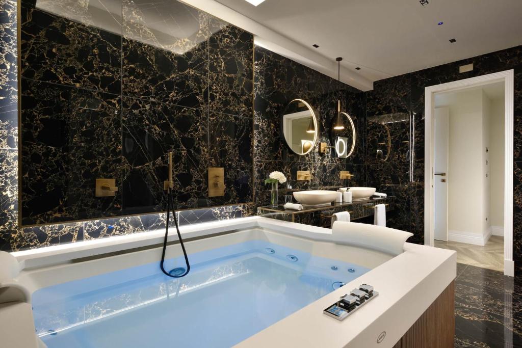 FH55 Grand Hotel Palatino - Resim 2