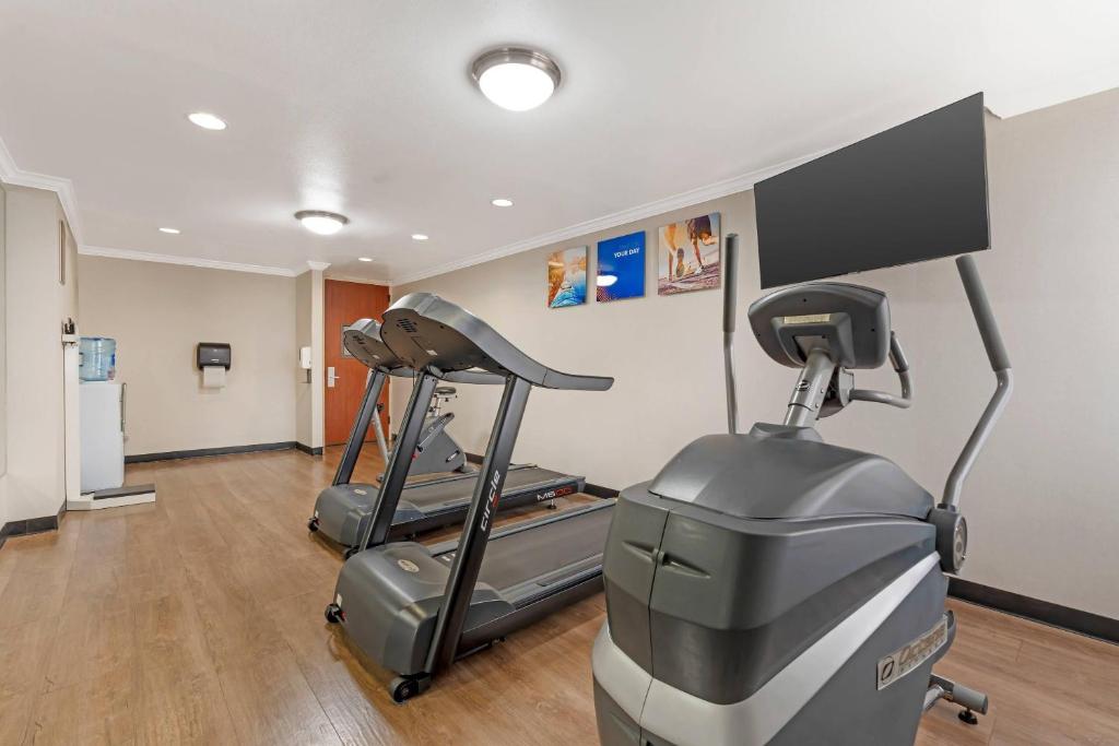 Comfort Inn Anaheim Resort photo