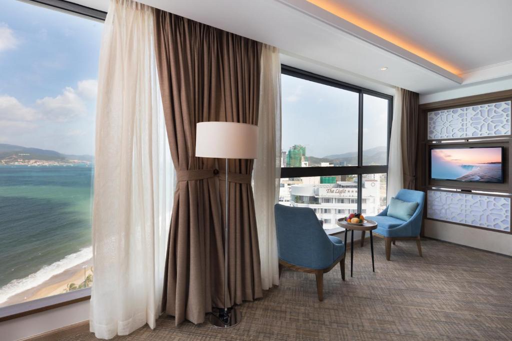 Suite Có Giường Cỡ King Nhìn Ra Biển
