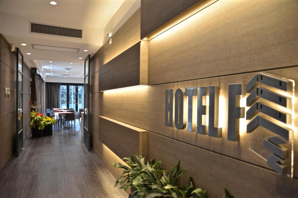 Fotografie z fotogalerie ubytování Hotel Forum v destinaci Baranzate