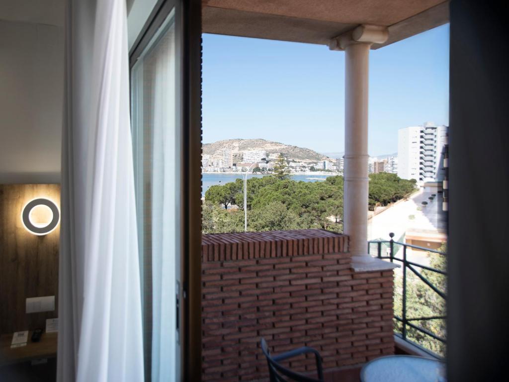 Hotel Boutique Calas de Alicante - Resim 19