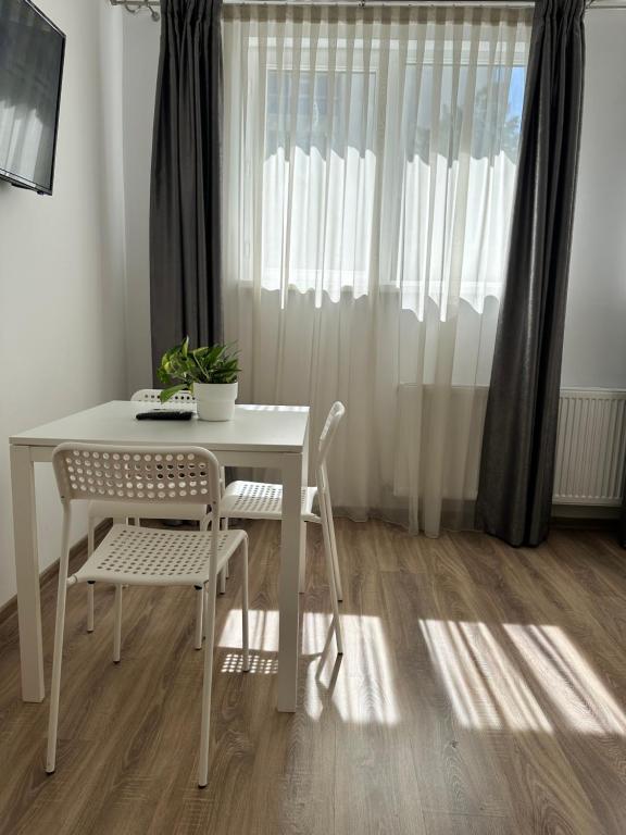 27 RENT Apartments - Resim 12