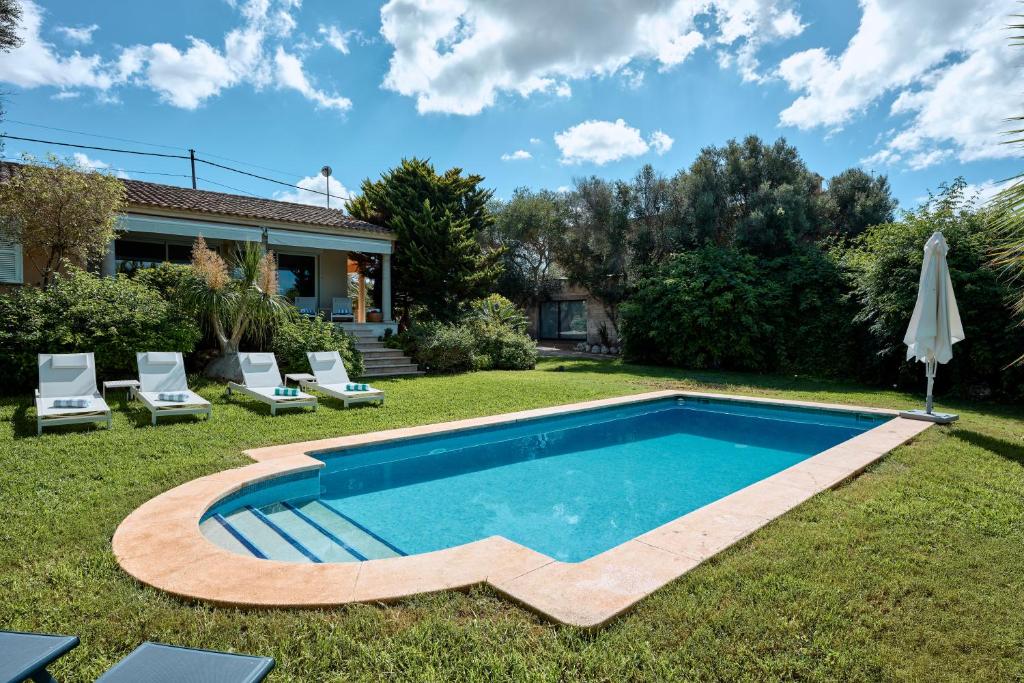 Πισίνα στο ή κοντά στο Can Alvaro