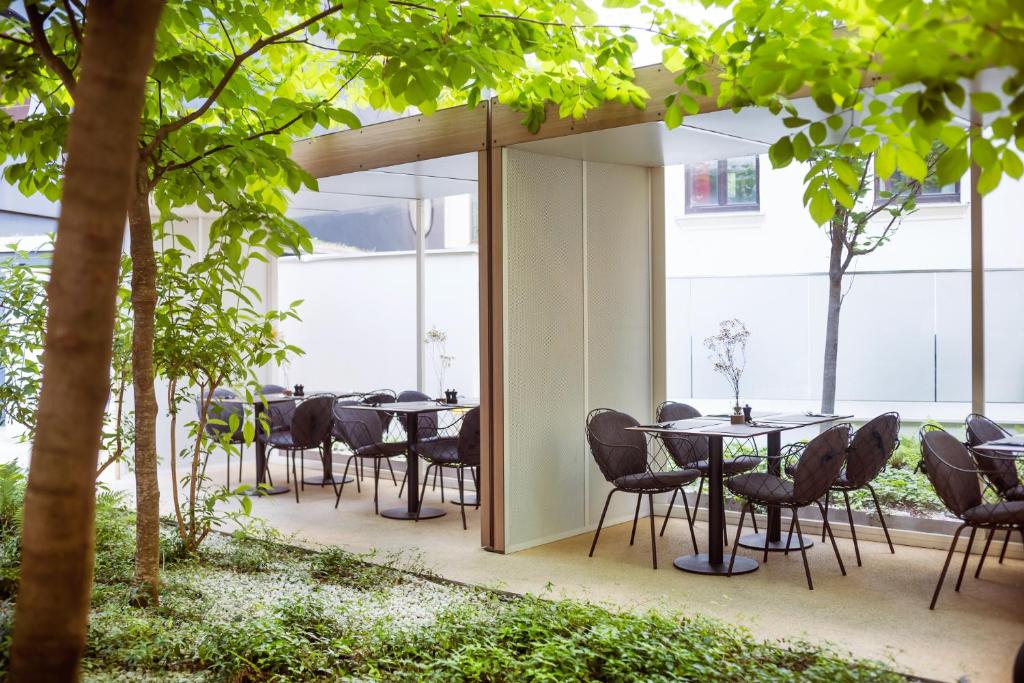 MOOONS Vienna - Resim 24